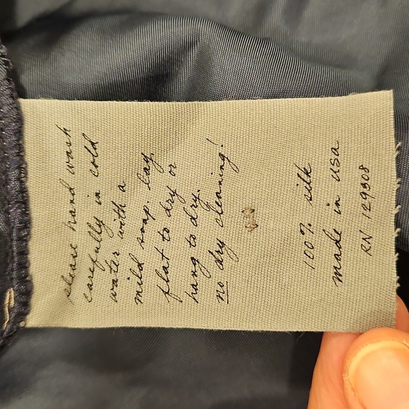 đź’•RAQUEL ALLEGRAđź’• Peasant Tiered Dress ~100% Silk Navy Blue Print Medium - Picture 16 of 16